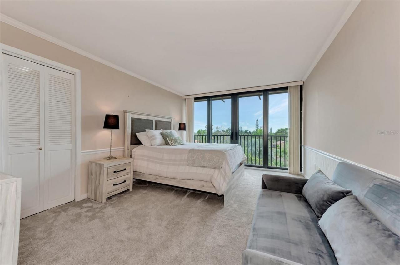 4900 Ocean Boulevard, Unit 501, Sarasota, FL 34242 Photo