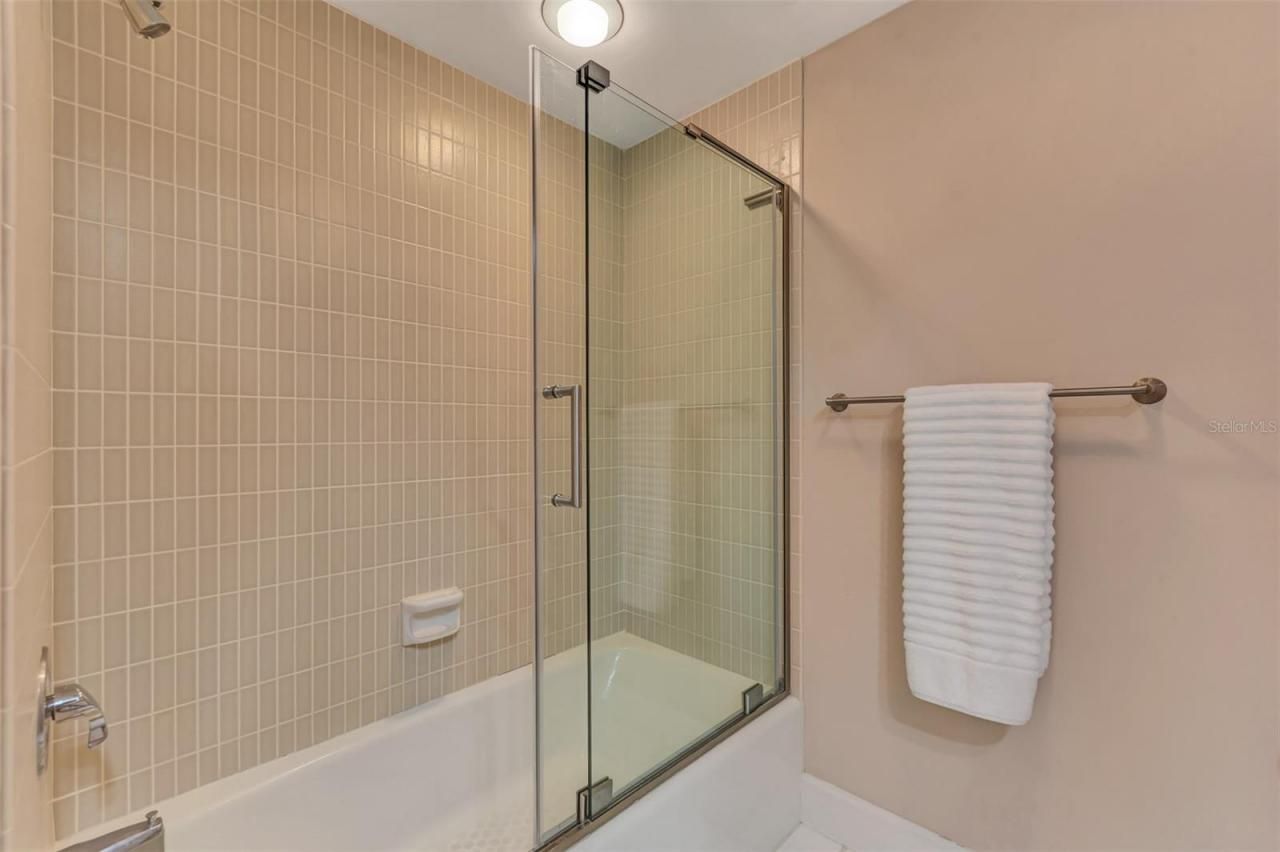 4900 Ocean Boulevard, Unit 501, Sarasota, FL 34242 Photo