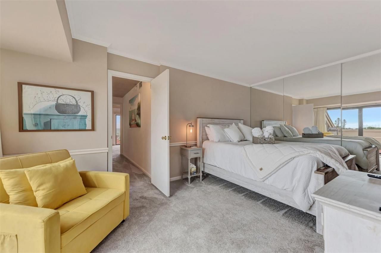 4900 Ocean Boulevard, Unit 501, Sarasota, FL 34242 Photo