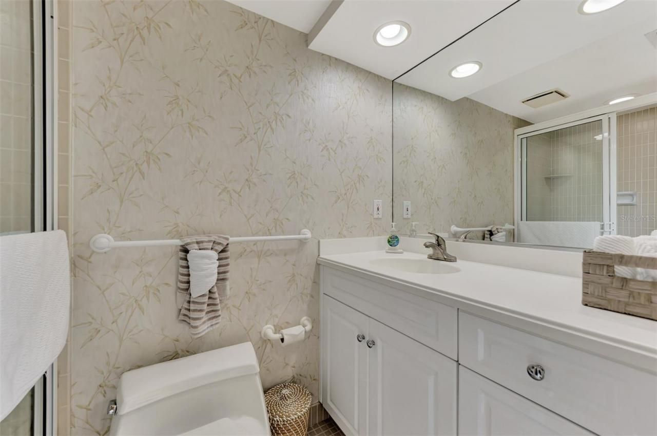 4900 Ocean Boulevard, Unit 501, Sarasota, FL 34242 Photo