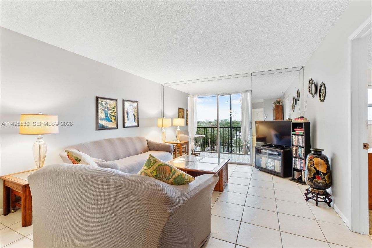 2350 NE 14th St Cswy, Unit 505, Pompano Beach, FL 33062 Photo