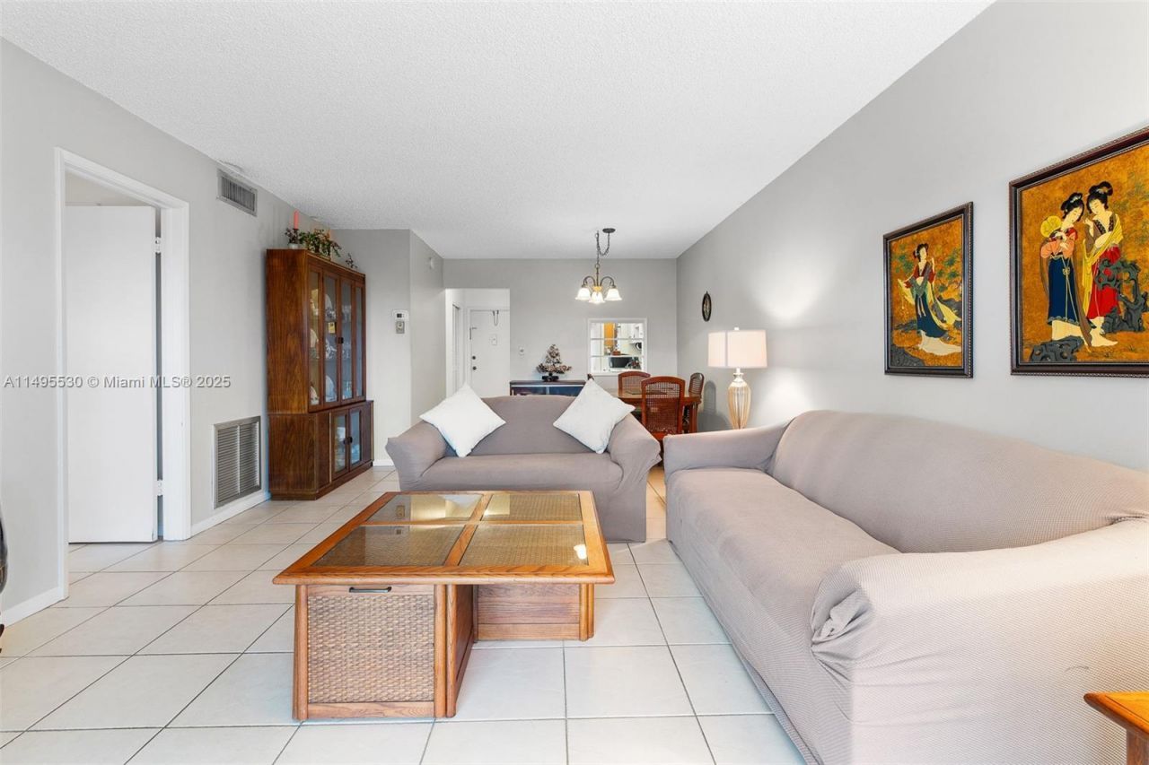 2350 NE 14th St Cswy, Unit 505, Pompano Beach, FL 33062 Photo