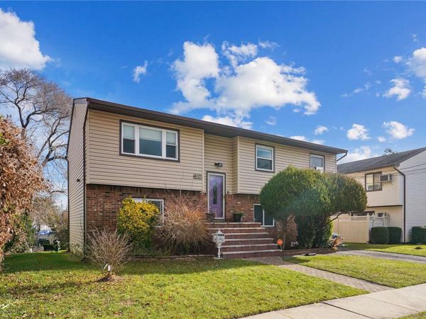 400 North Columbus A, Freeport, NY 11520