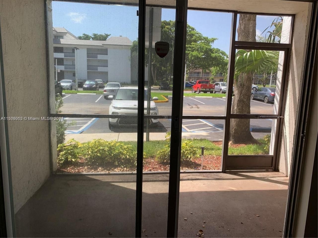 711 N Pine Island Rd, Unit 111, Plantation, FL 33324 Photo