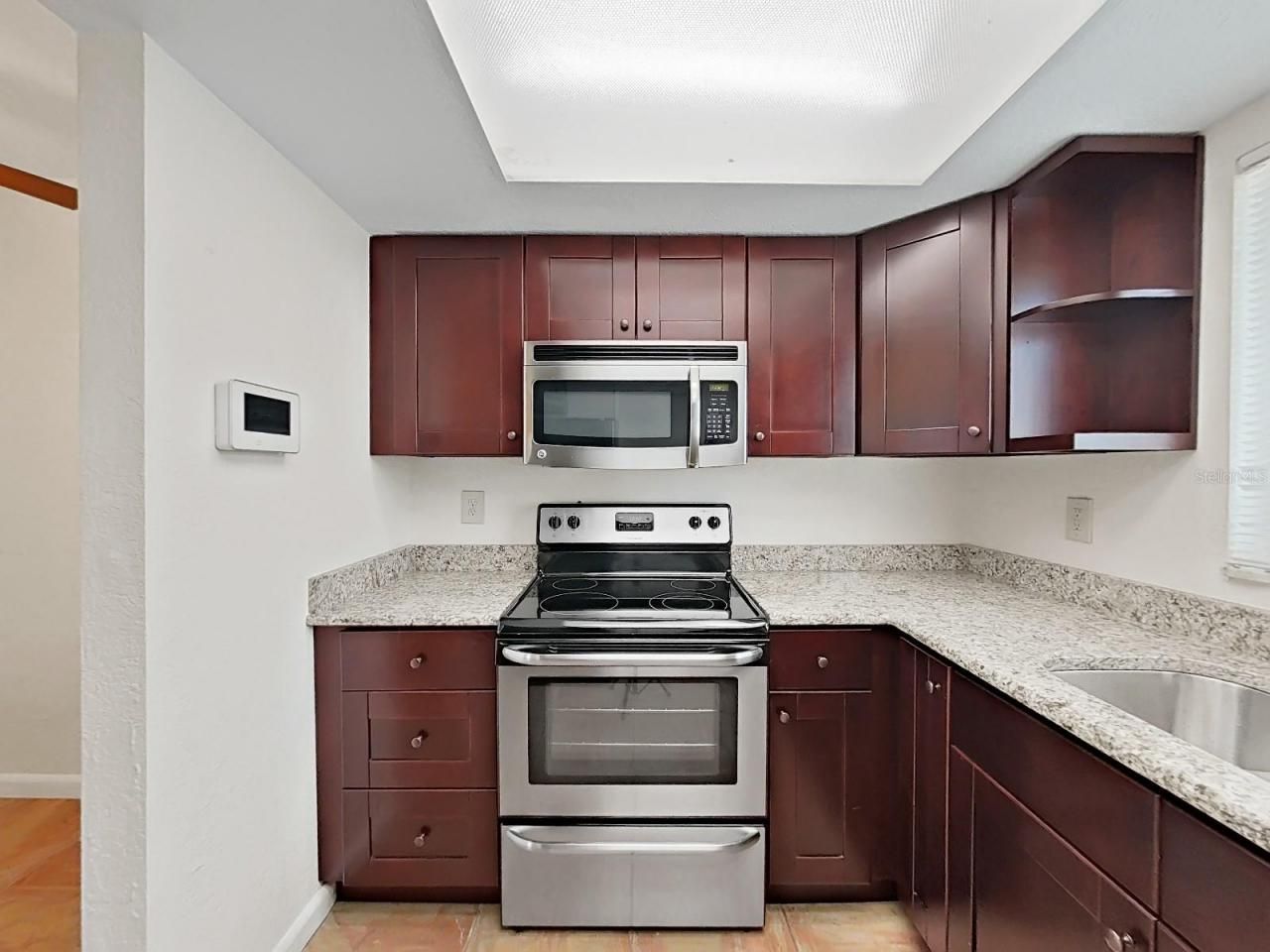 1750 Montana Avenue Ne, Saint Petersburg, FL 33703 Photo