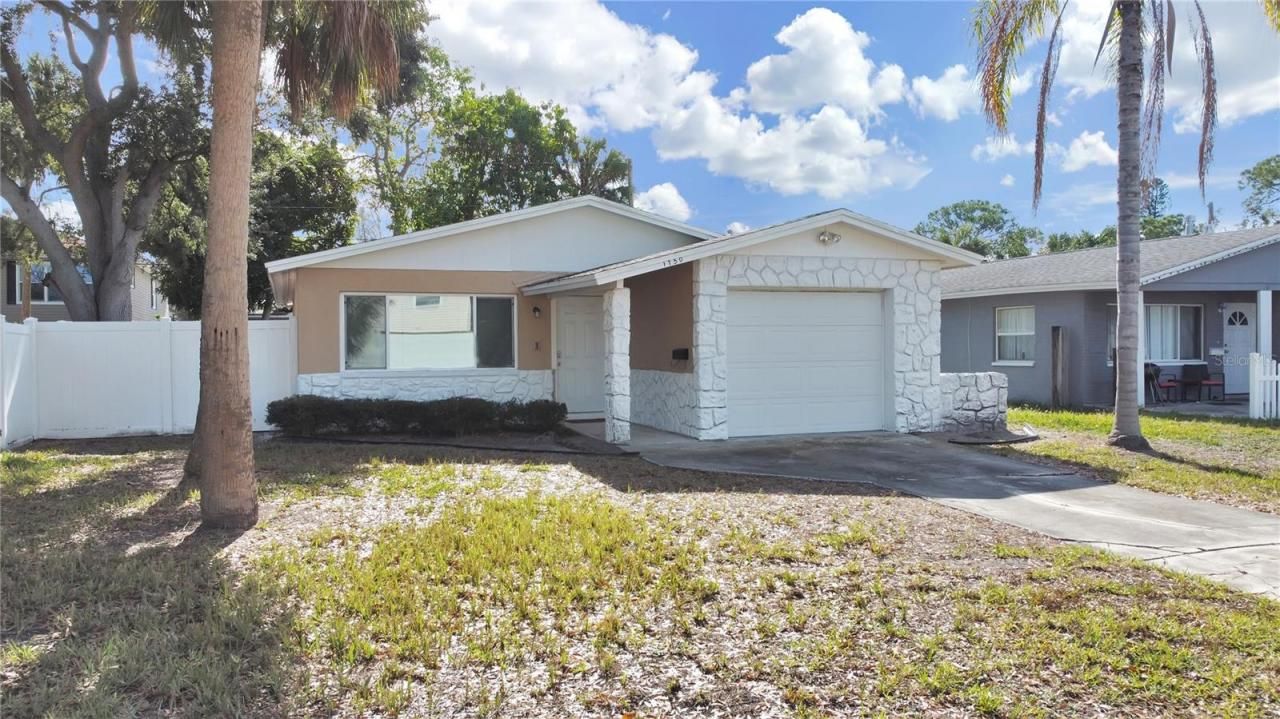 1750 Montana Avenue Ne, Saint Petersburg, FL 33703 Photo