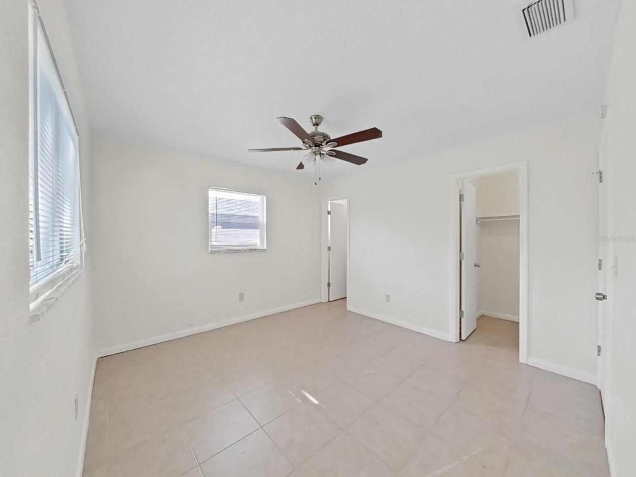 1750 Montana Avenue Ne, Saint Petersburg, FL 33703 Photo