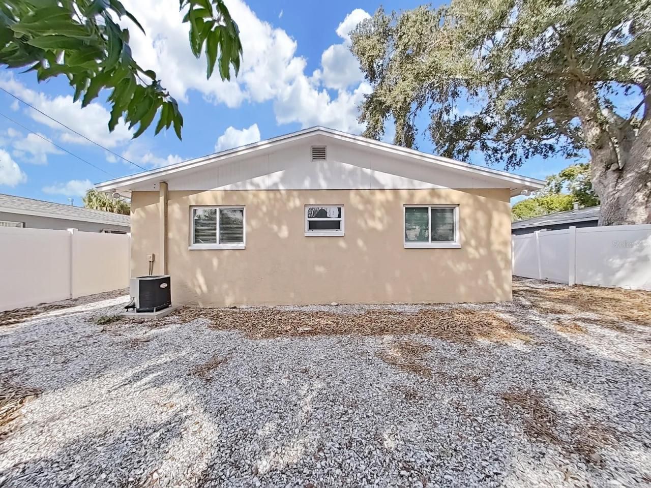 1750 Montana Avenue Ne, Saint Petersburg, FL 33703 Photo