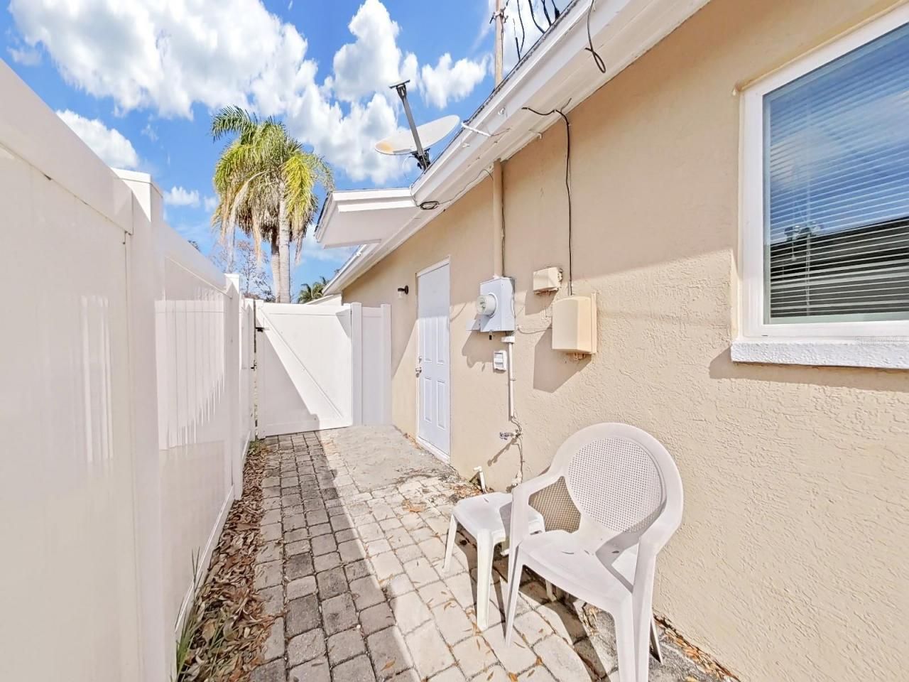 1750 Montana Avenue Ne, Saint Petersburg, FL 33703 Photo