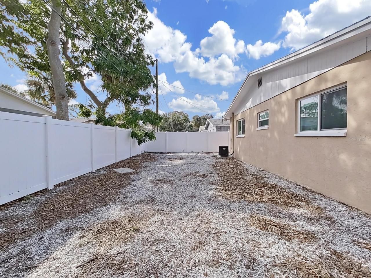 1750 Montana Avenue Ne, Saint Petersburg, FL 33703 Photo