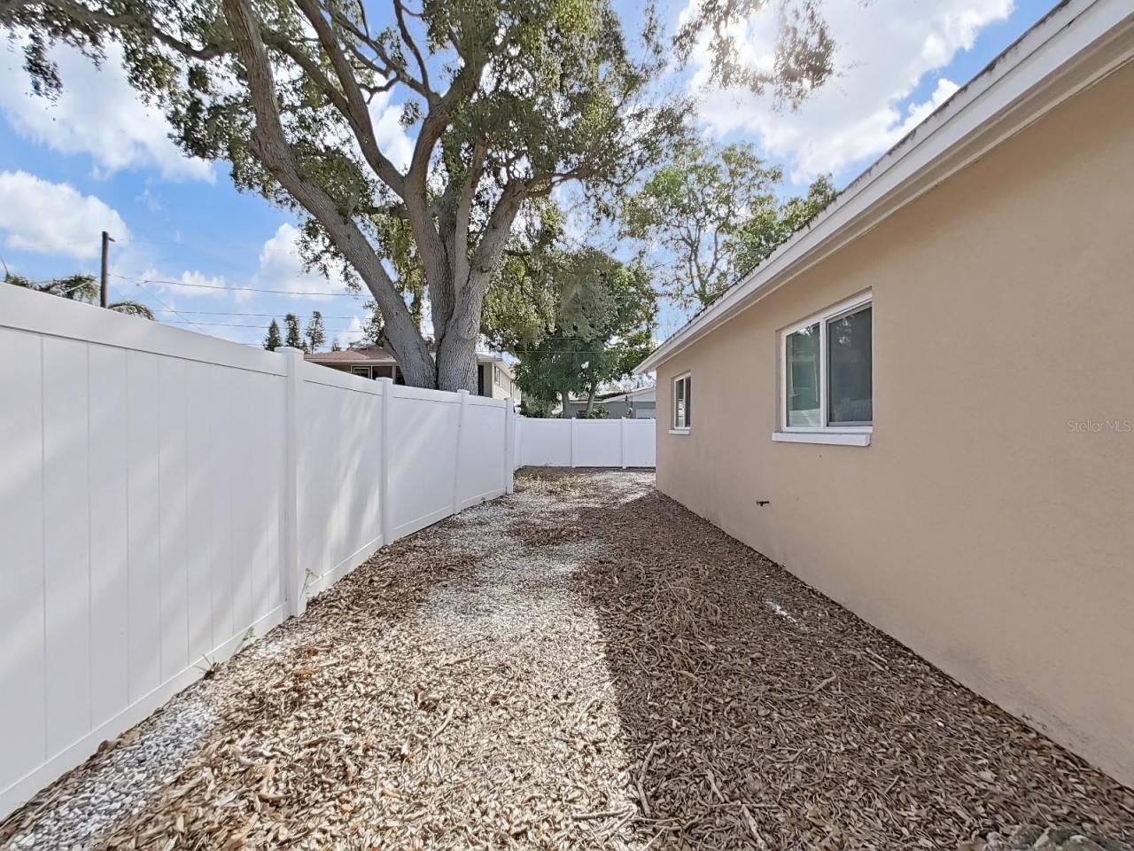 1750 Montana Avenue Ne, Saint Petersburg, FL 33703 Photo