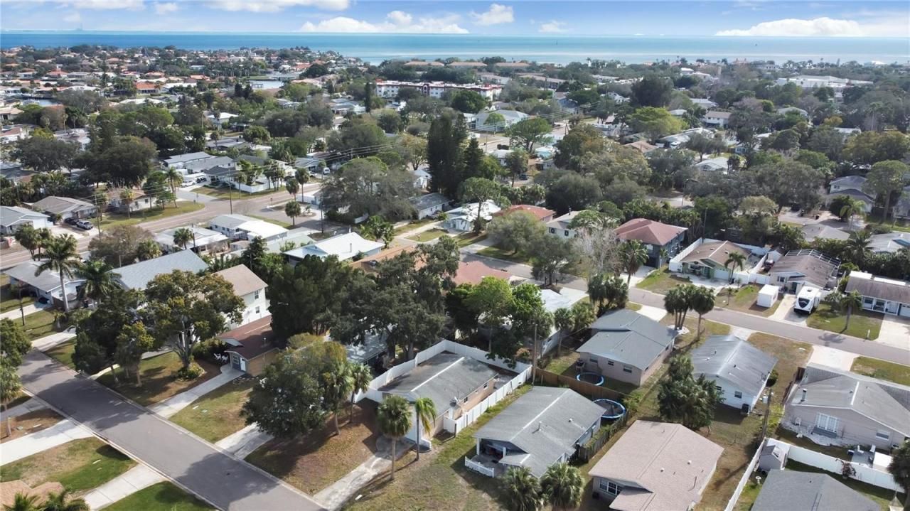 1750 Montana Avenue Ne, Saint Petersburg, FL 33703 Photo