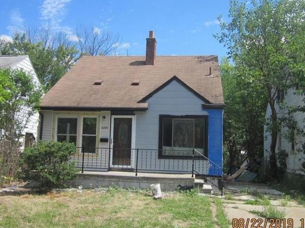 8294 Plainview Avenue, Detroit, MI 48228