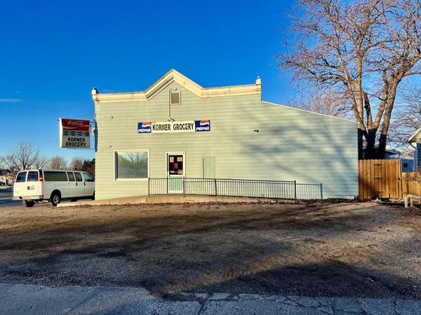 125 S Van Buren Avenue, Pierre, SD 57501