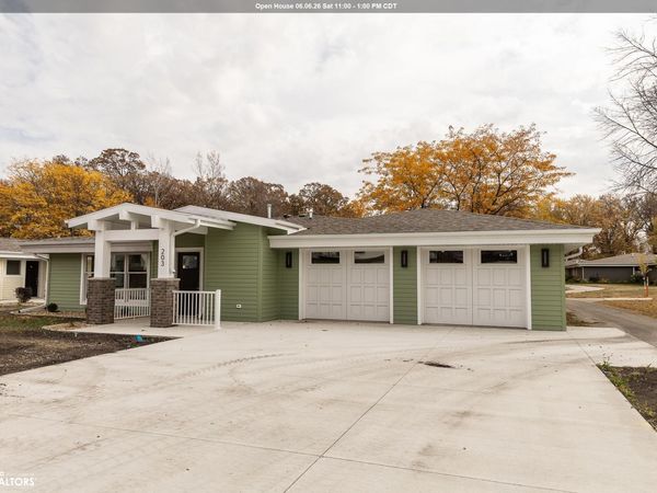 203 Glen Oaks Drive, Clear Lake, IA 50428