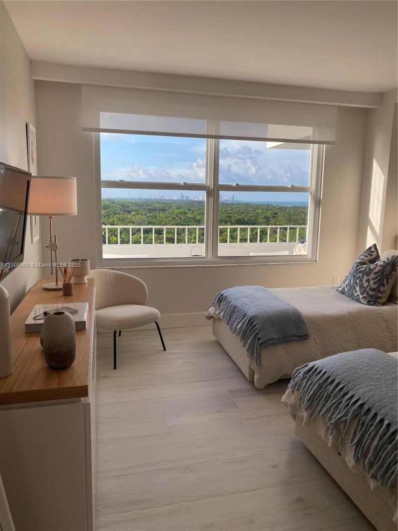 199 Ocean Lane Dr, Unit 1112, Key Biscayne, FL 33149 Photo