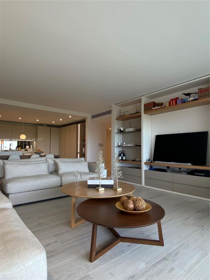 199 Ocean Lane Dr, Unit 1112, Key Biscayne, FL 33149 Photo