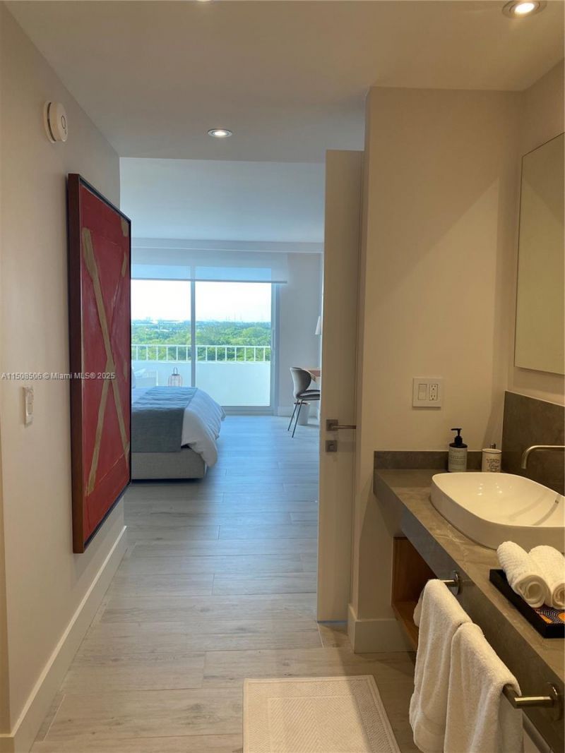 199 Ocean Lane Dr, Unit 1112, Key Biscayne, FL 33149 Photo