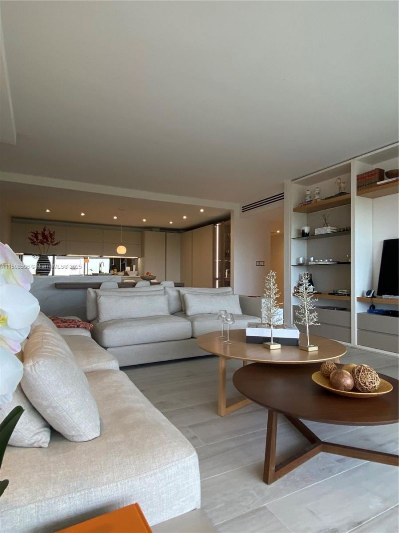 199 Ocean Lane Dr, Unit 1112, Key Biscayne, FL 33149 Photo