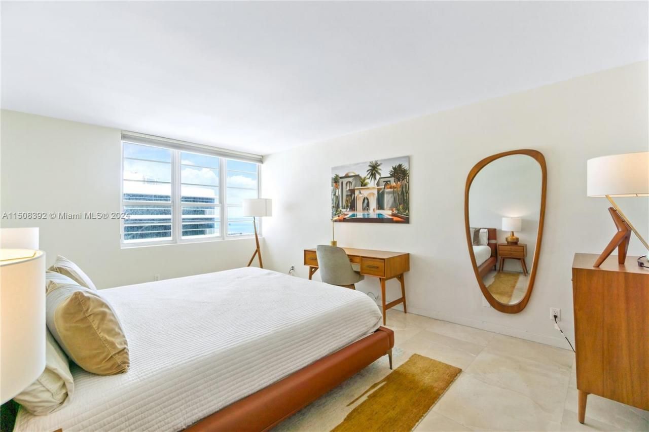 100 Lincoln Rd, Unit 1202, Miami Beach, FL 33139 Photo