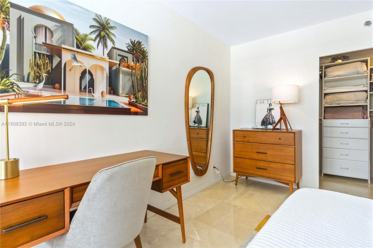 100 Lincoln Rd, Unit 1202, Miami Beach, FL 33139 Photo