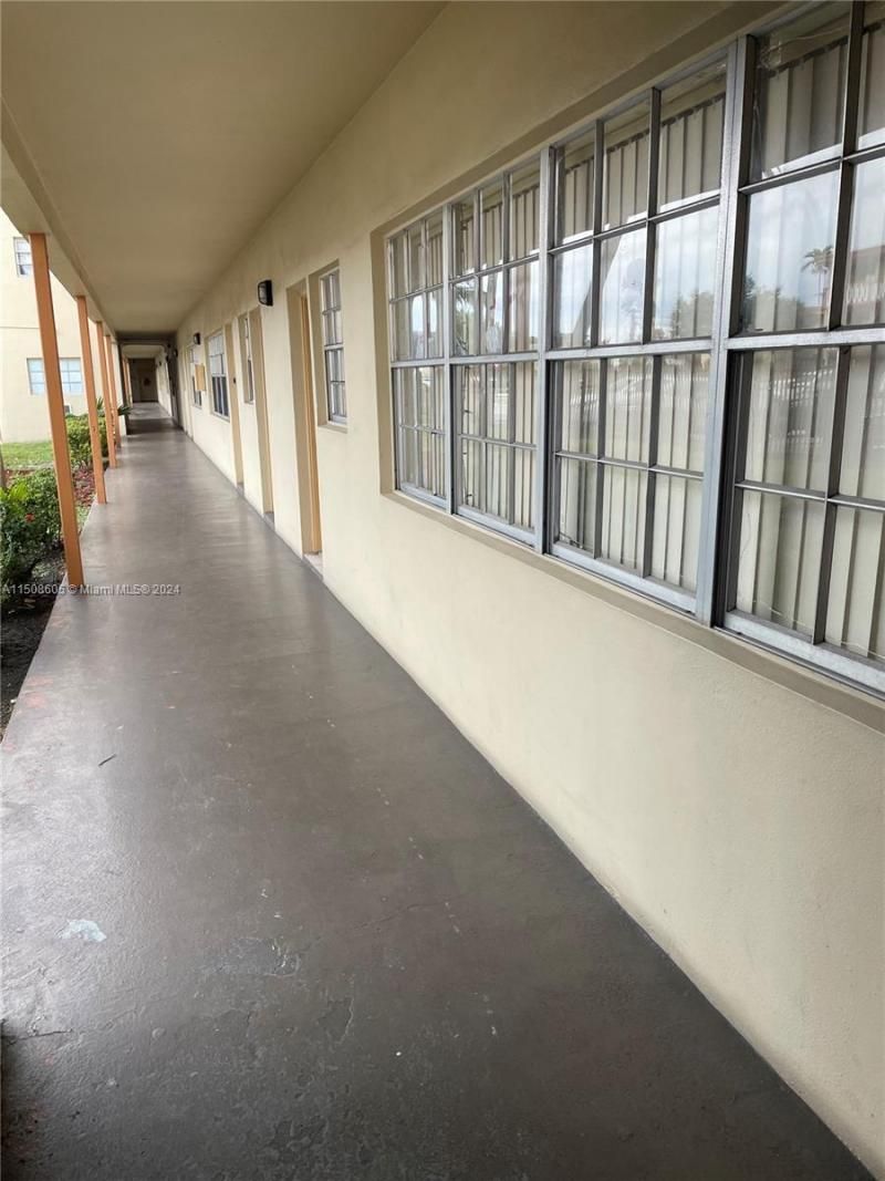 11840 NE 19th Dr, Unit 2, North Miami, FL 33181 Photo