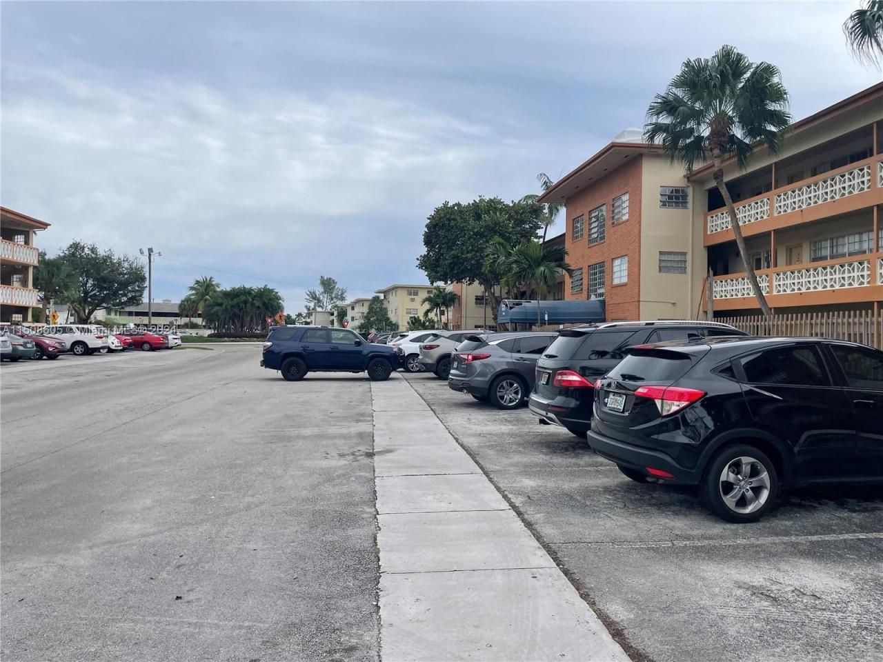 11840 NE 19th Dr, Unit 2, North Miami, FL 33181 Photo