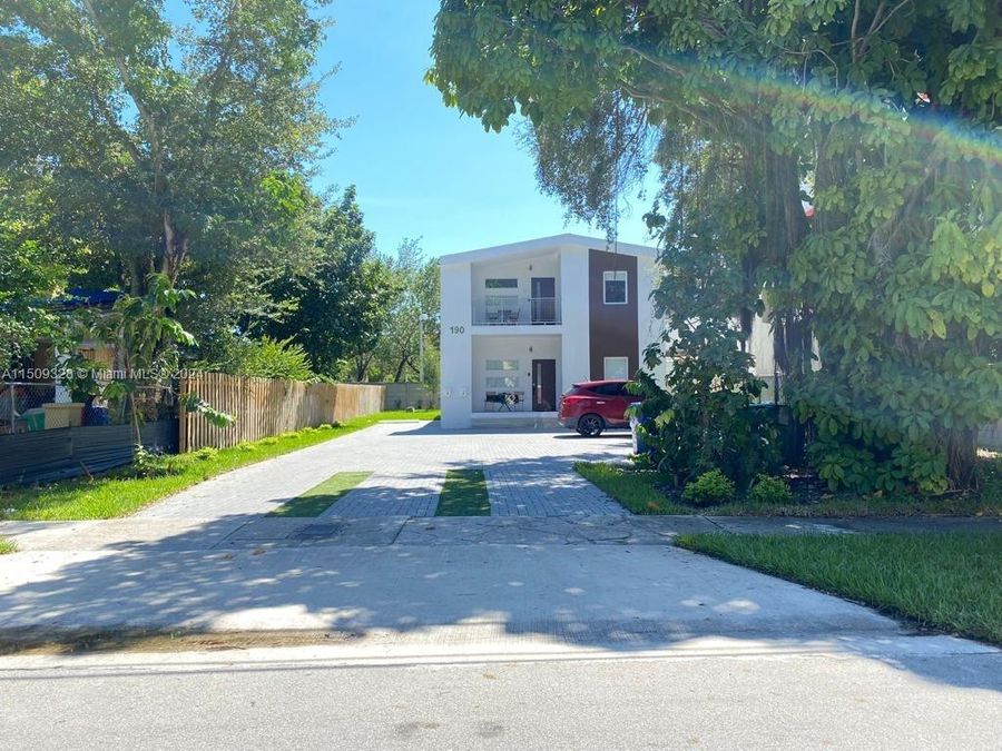 Property Image 6