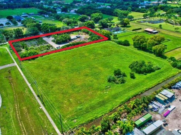 10069 La Reina Road, Delray Beach, FL 33446