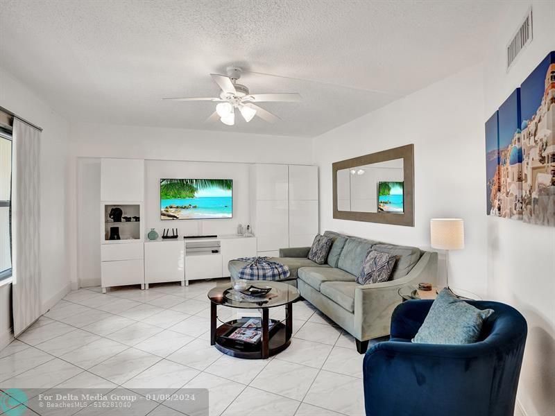 341 N Birch Road, Unit 415, Fort Lauderdale, FL 33304 Photo