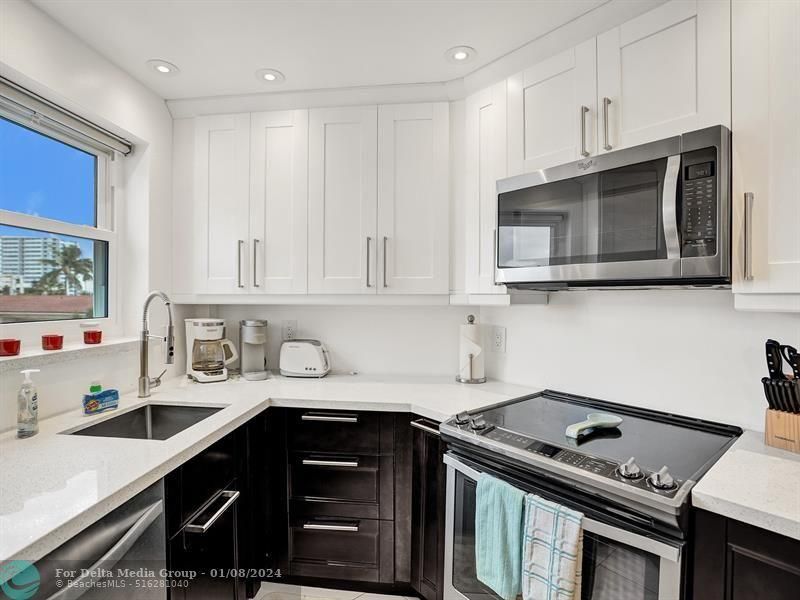 341 N Birch Road, Unit 415, Fort Lauderdale, FL 33304 Photo