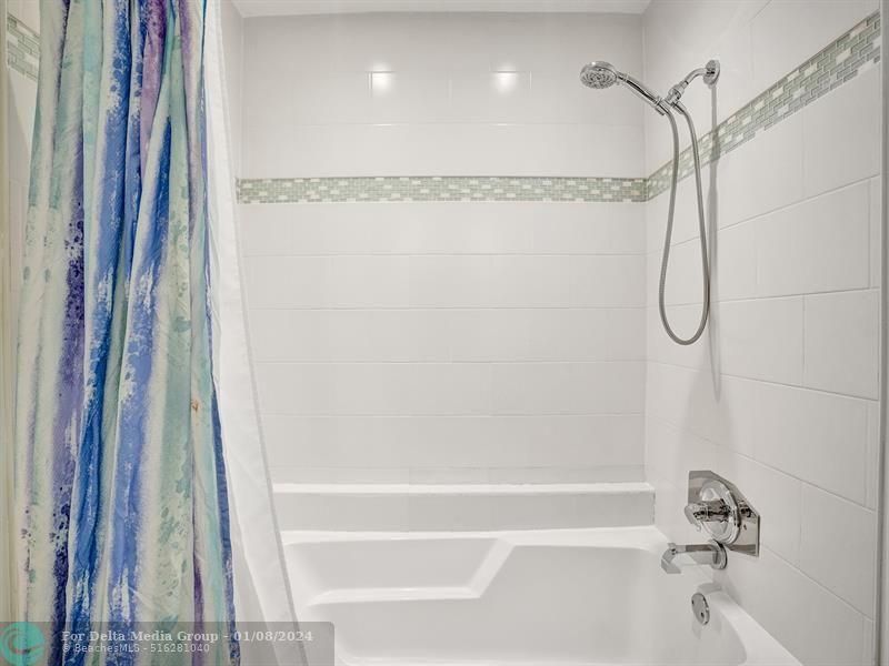 341 N Birch Road, Unit 415, Fort Lauderdale, FL 33304 Photo