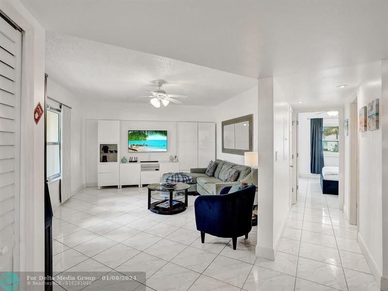 341 N Birch Road, Unit 415, Fort Lauderdale, FL 33304 Photo