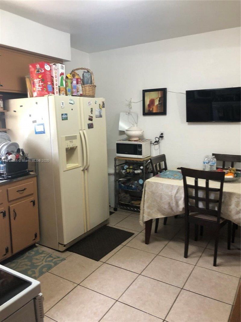 1256 NE 149th St, Miami, FL 33161 Photo