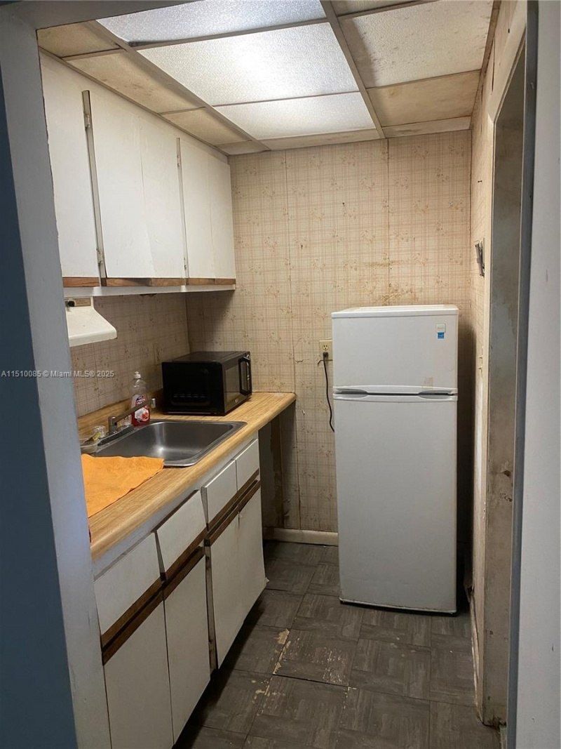 1256 NE 149th St, Miami, FL 33161 Photo