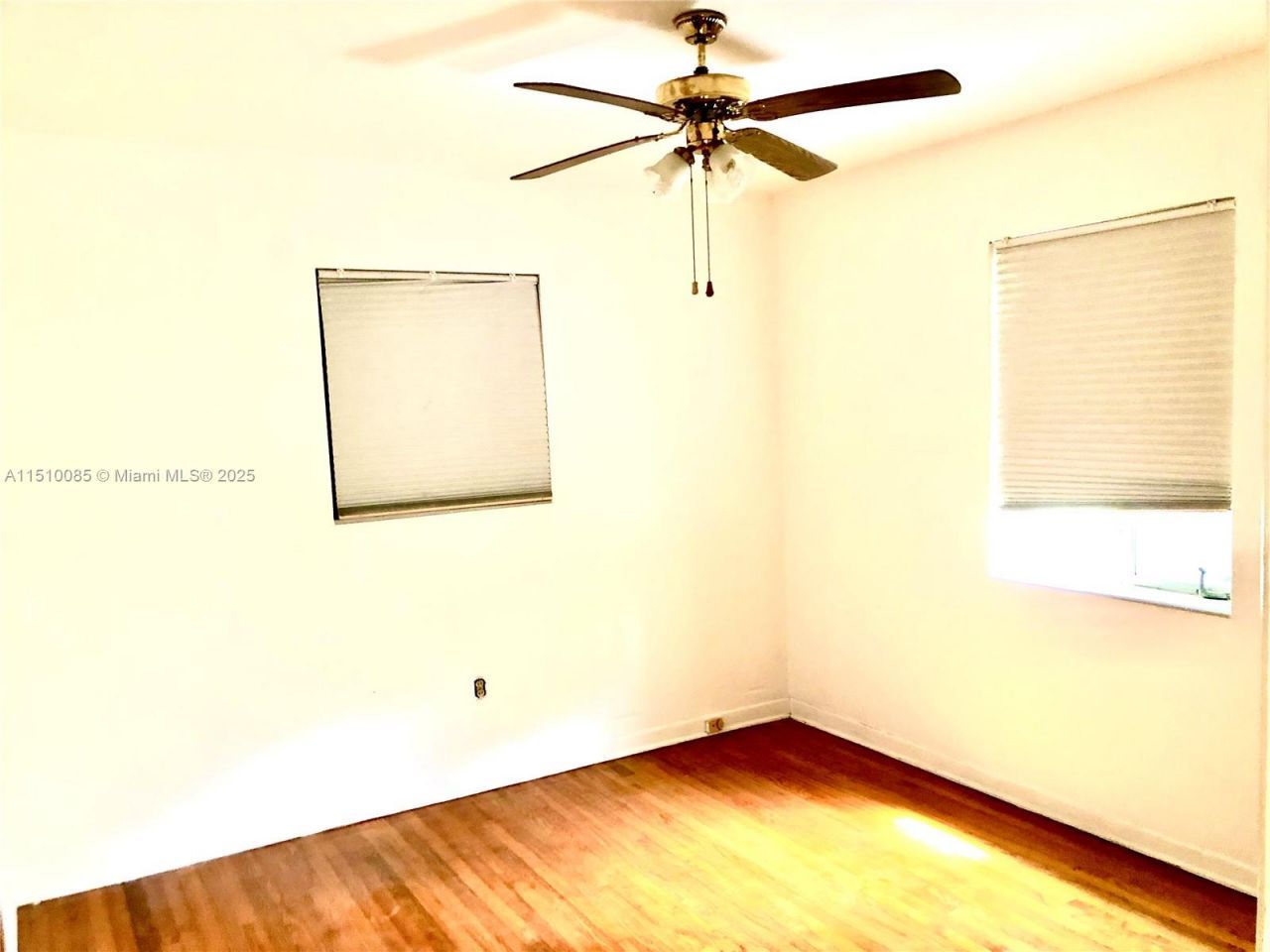 1256 NE 149th St, Miami, FL 33161 Photo