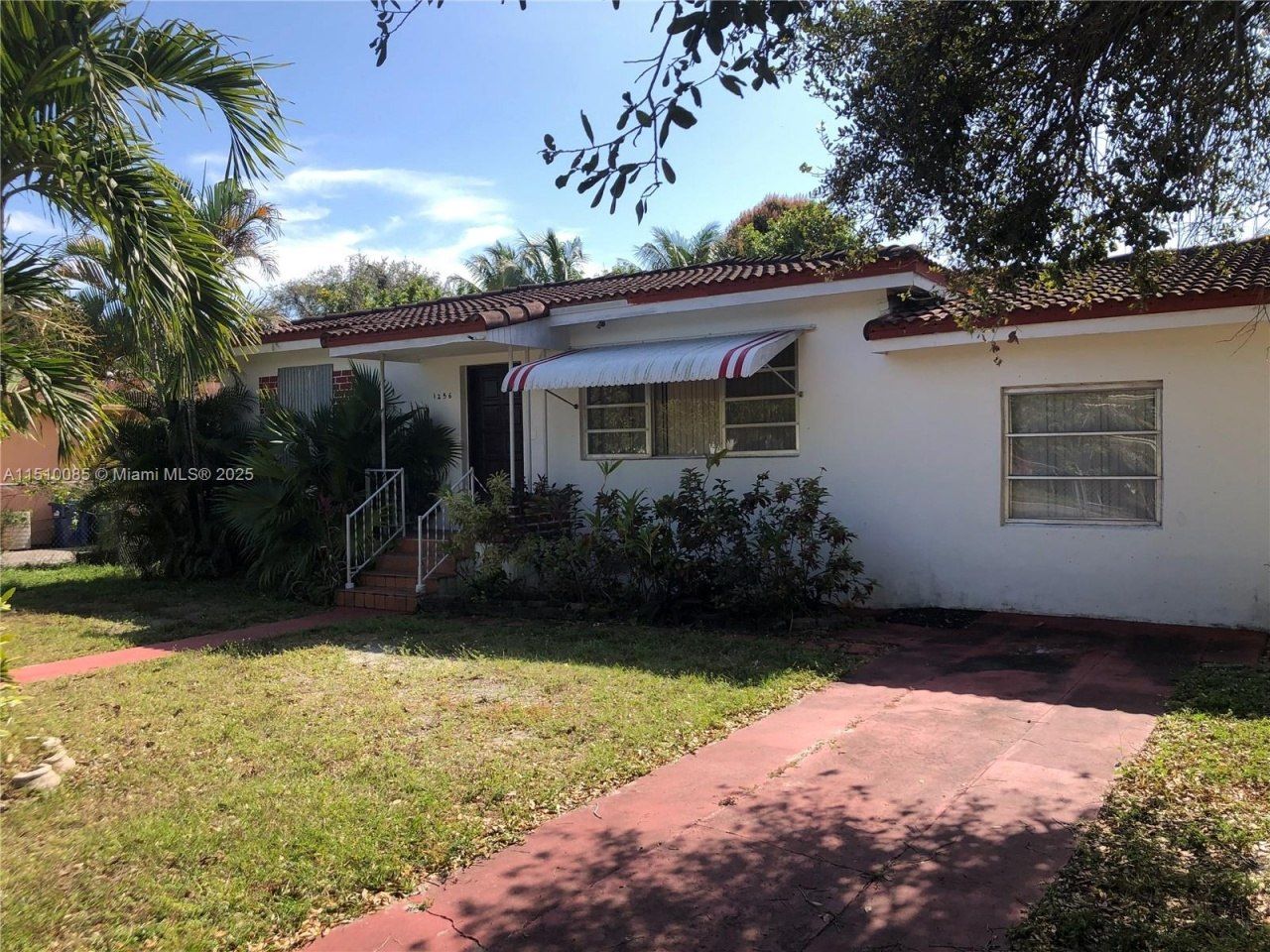 1256 NE 149th St, Miami, FL 33161 Photo