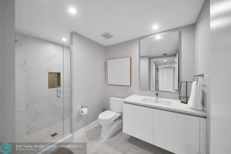 730 N Ocean Boulevard, Unit 405, Pompano Beach, FL 33062 Photo