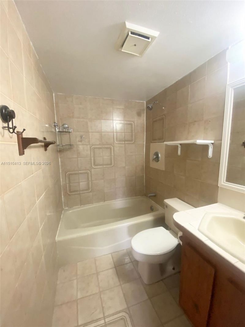 7351 W Sunrise Blvd, Unit 7351, Plantation, FL 33313 Photo