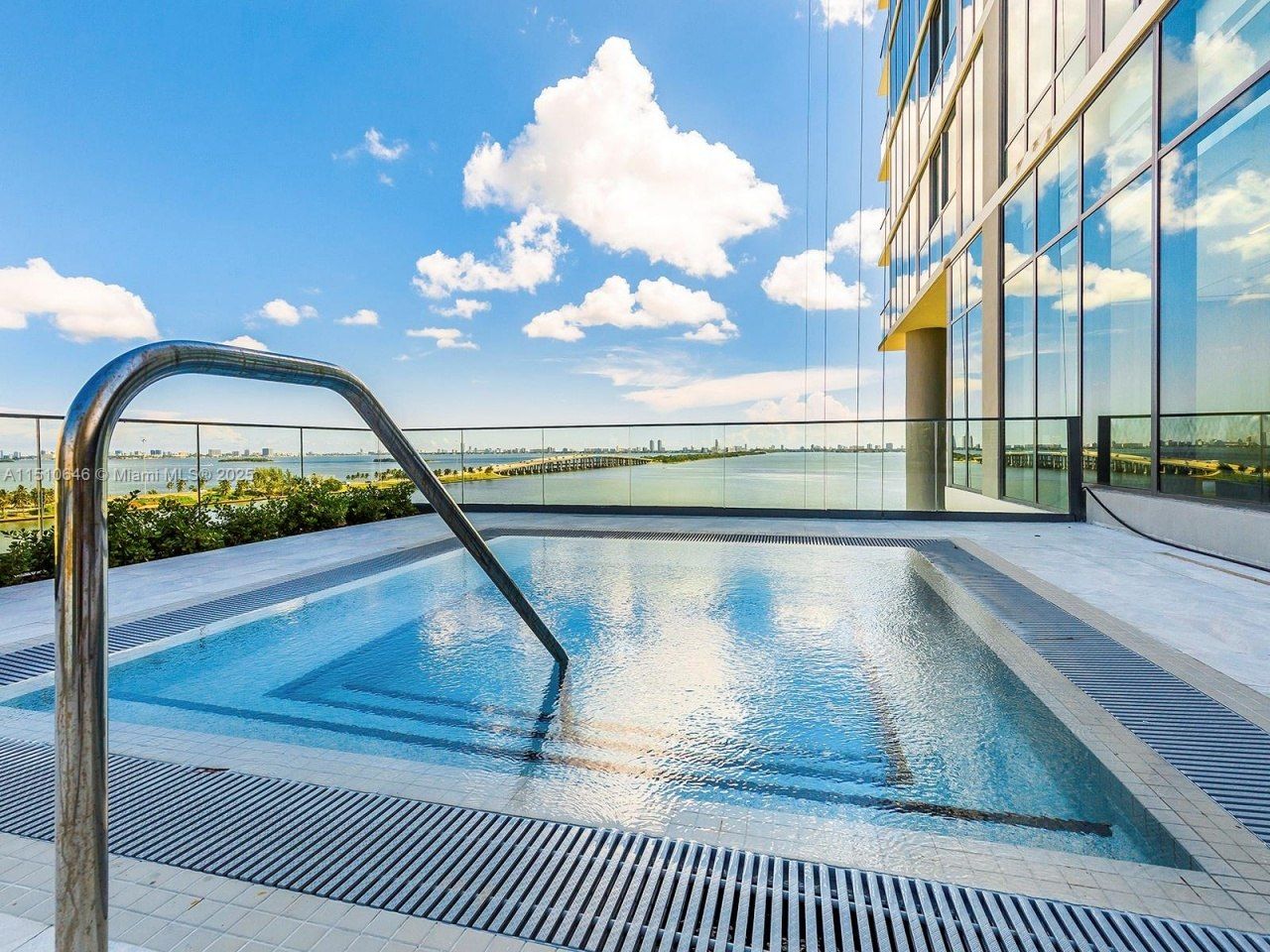 3131 NE 7th Ave, Unit 3402, Miami, FL 33137 Photo