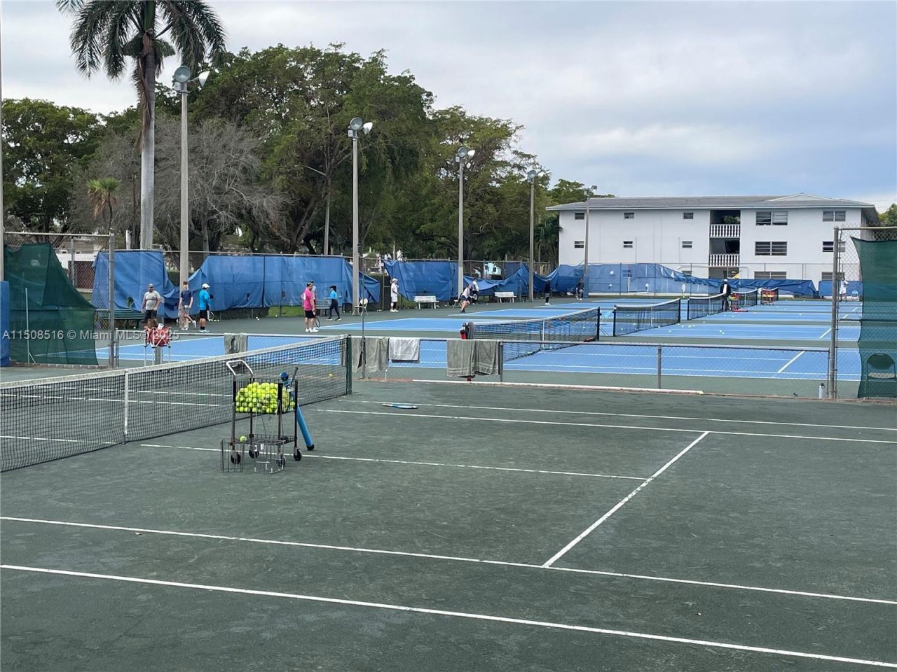 1805 Sans Souci Blvd, Unit 302, North Miami, FL 33181 Photo