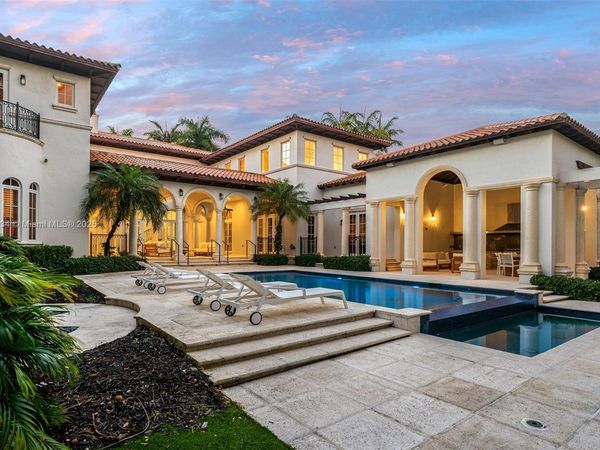 9941 SW 60th Ct, Pinecrest, FL 33156