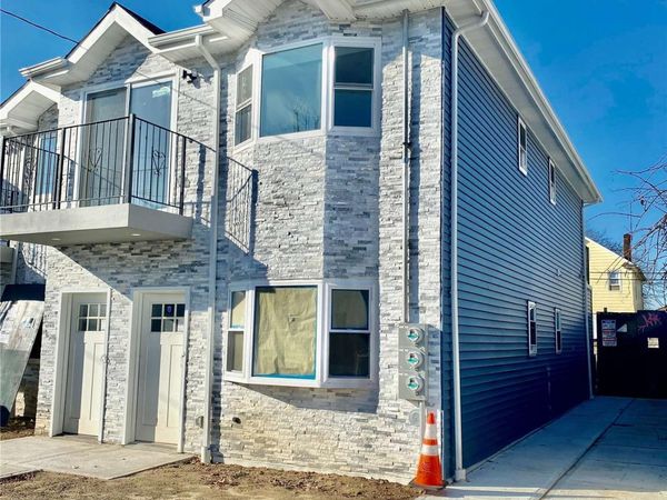 99-10 218 Street, Queens Village, NY 11429