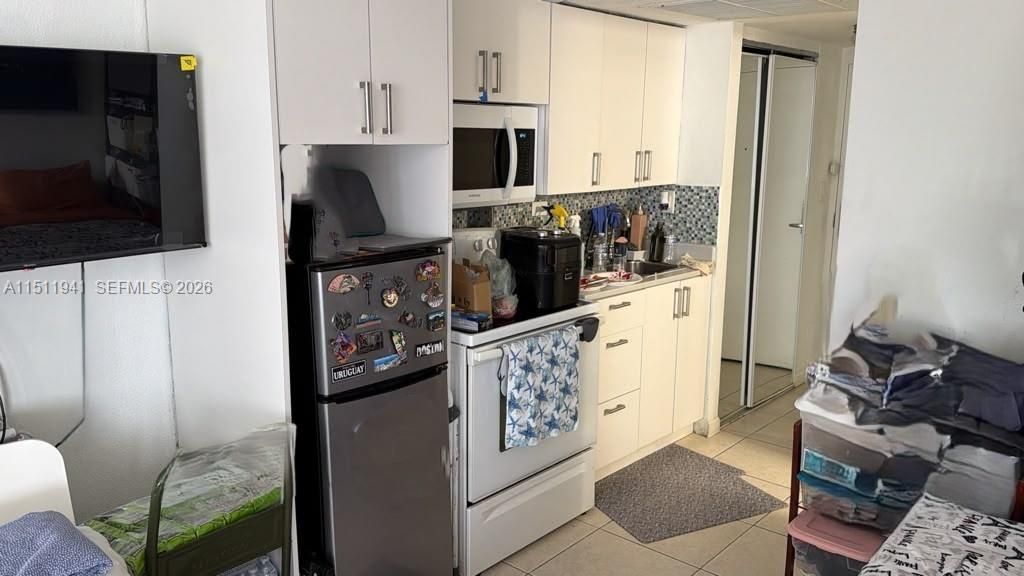 19201 Collins Ave, Unit 744, Sunny Isles Beach, FL 33160 Photo