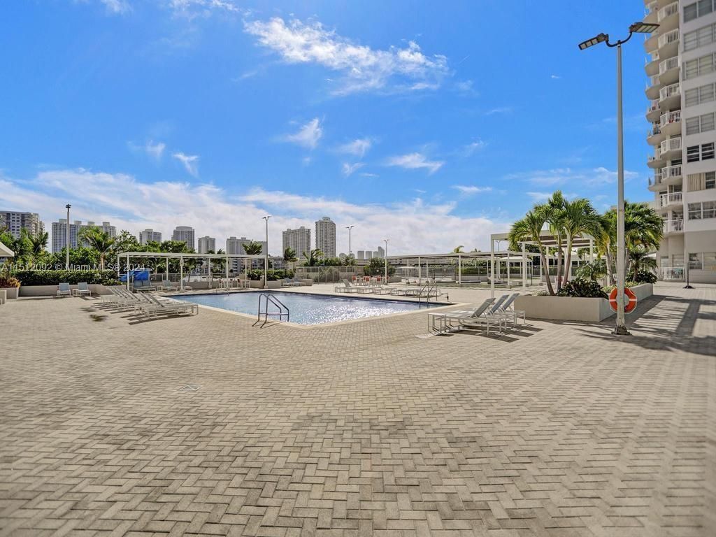 18051 Biscayne Blvd, Unit 304, Aventura, FL 33160 Photo