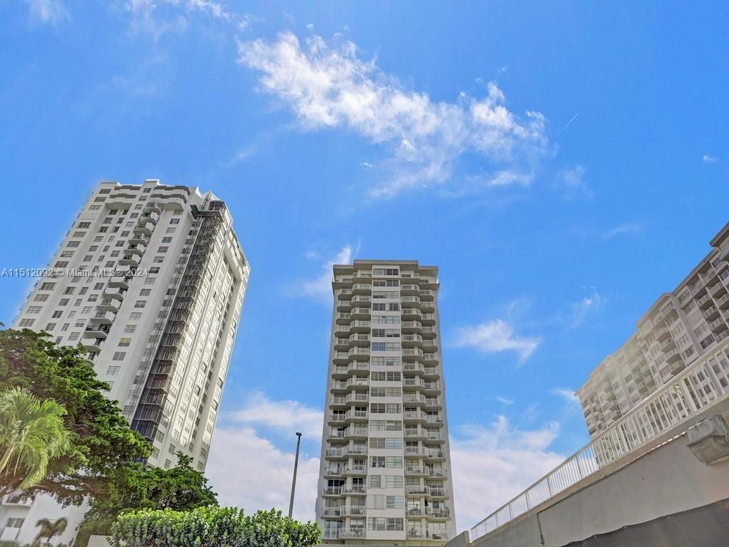 18051 Biscayne Blvd, Unit 304, Aventura, FL 33160 Photo