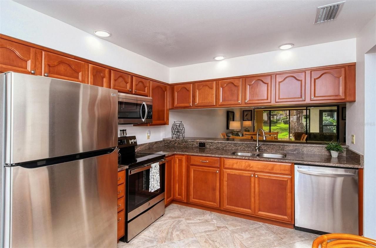 3131 Windrush Bourne, Unit 22, Sarasota, FL 34235 Photo