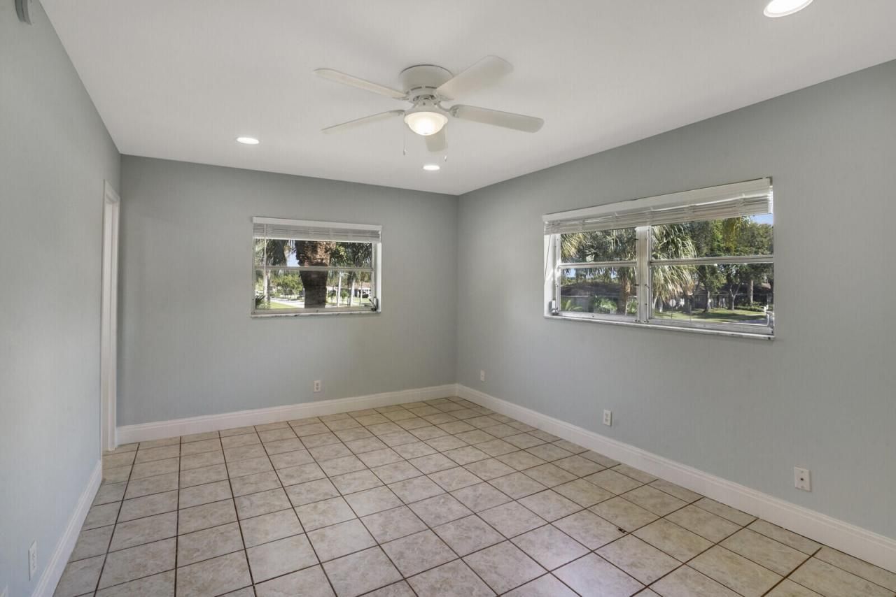 6 Abbey Lane, Unit 201, Delray Beach, FL 33446 Photo