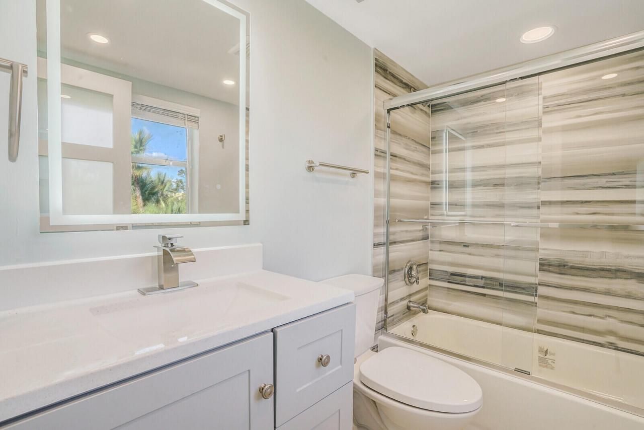 6 Abbey Lane, Unit 201, Delray Beach, FL 33446 Photo