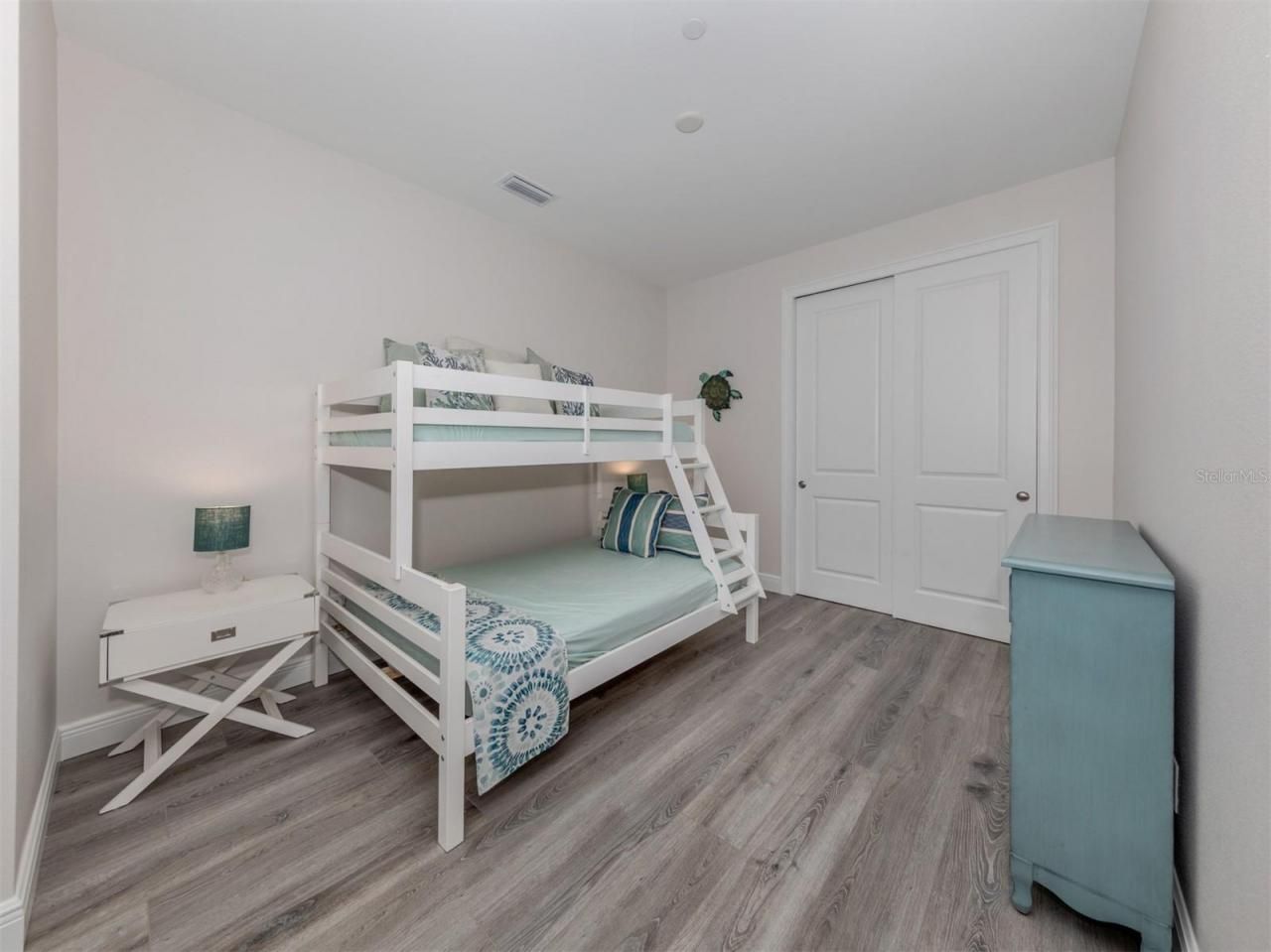 922 E Venice Avenue, Venice, FL 34285 Photo